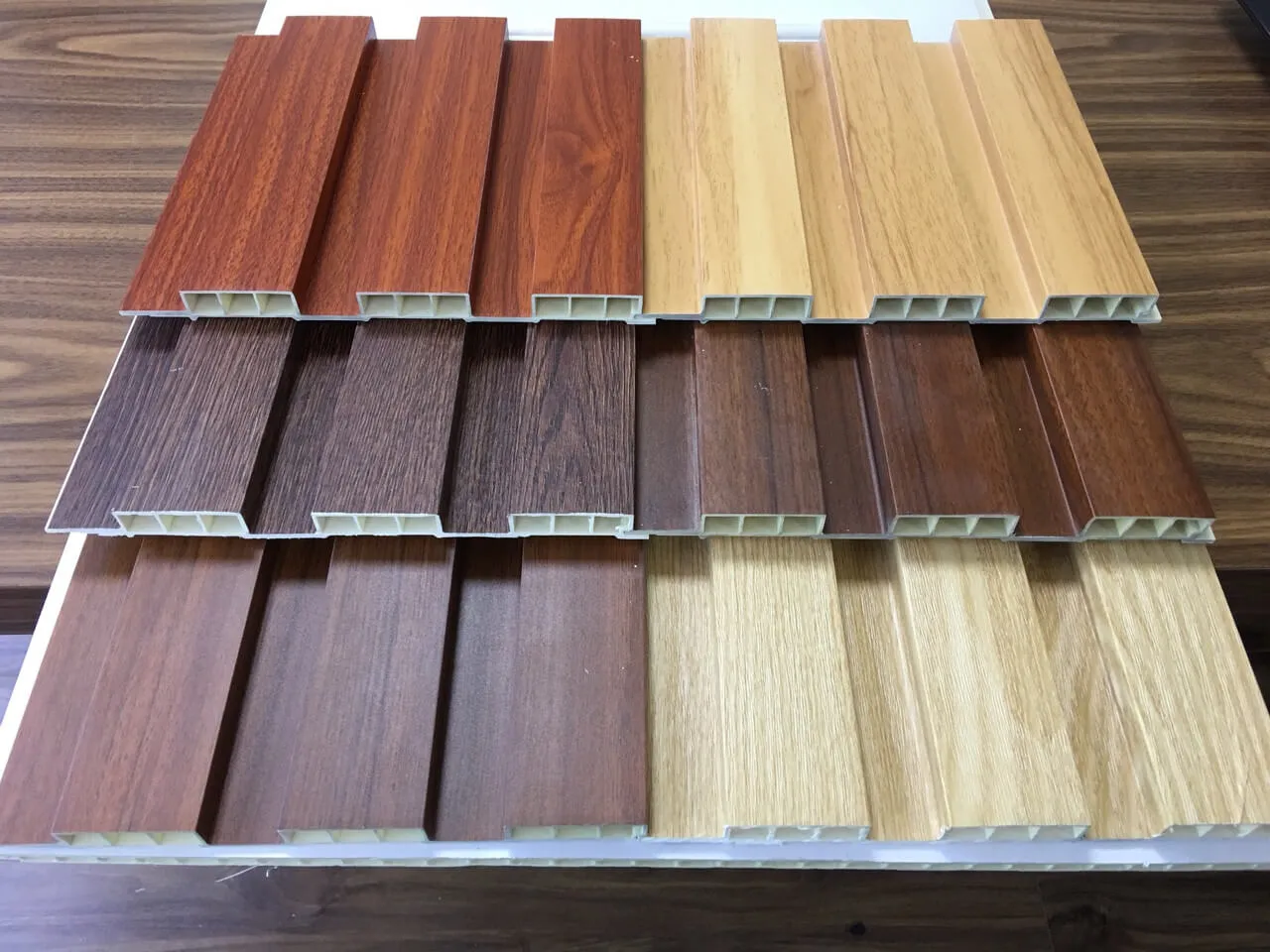 Mẫu vách lam sóng pvc nano đẹp mới nhất